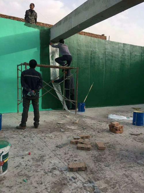 泸州针对老旧车间地面普遍存在的起砂、裂缝问题